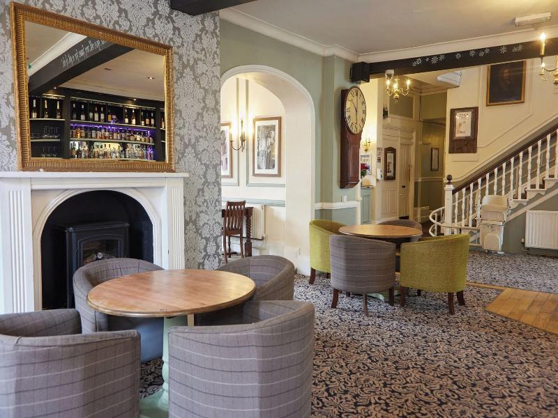 George Hotel image