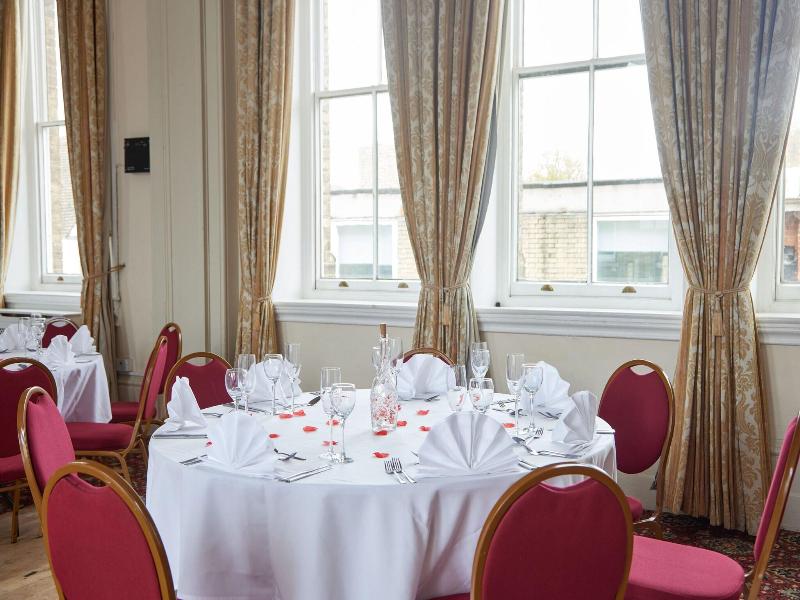 George Hotel image