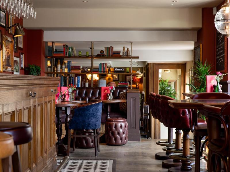 Red Lion image