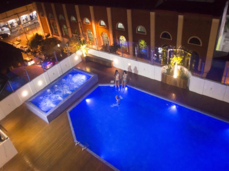 Arenal image
