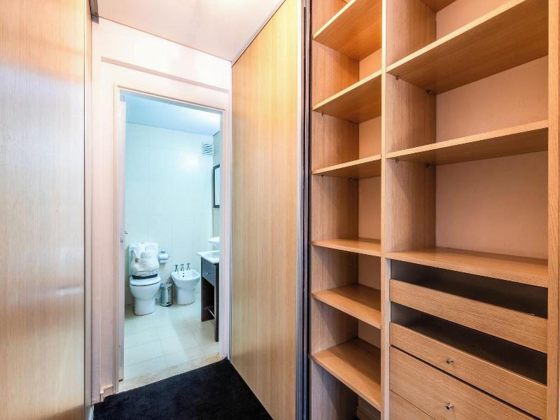 2br Family Apt Puente De La Mujer View 5