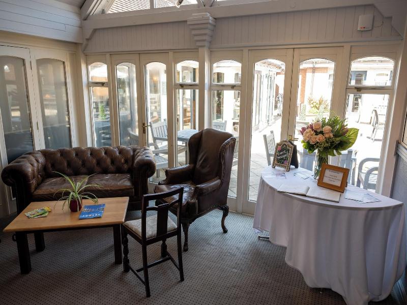 St Leonards Hotel image