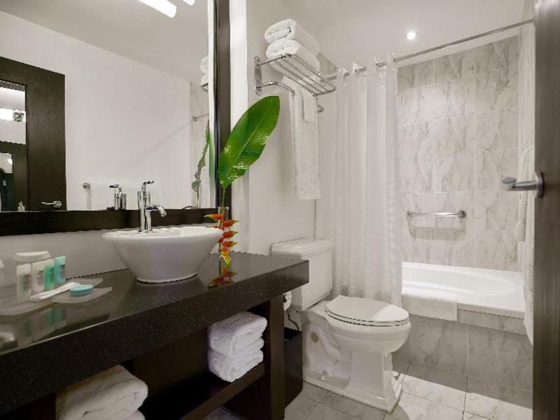 S Hotel Kingston image
