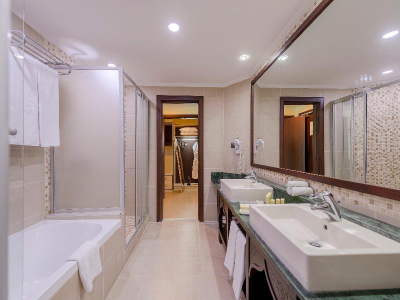 Crowne Plaza Antalya image