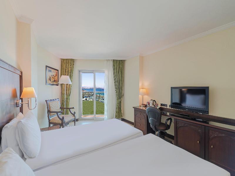 Crowne Plaza Antalya image