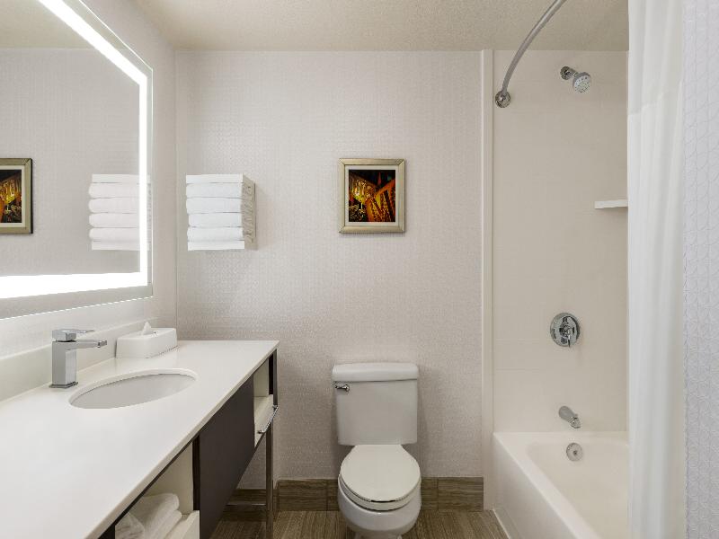 Hampton Inn Tropicana Las Vegas image