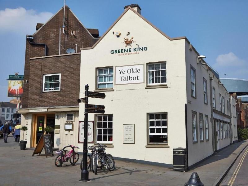 Ye Olde Talbot Hotel image