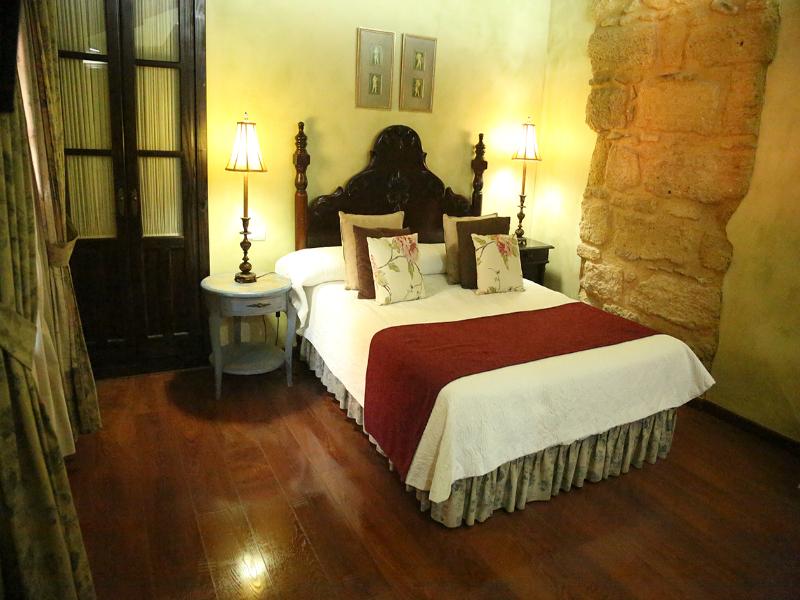 La Casona de Calderon image