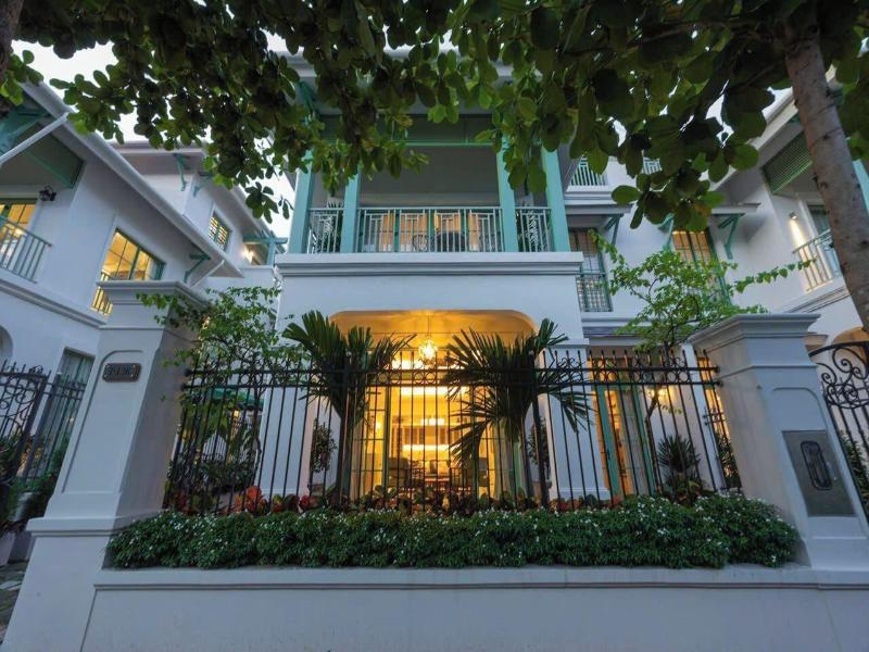 M Signature Hotel 5