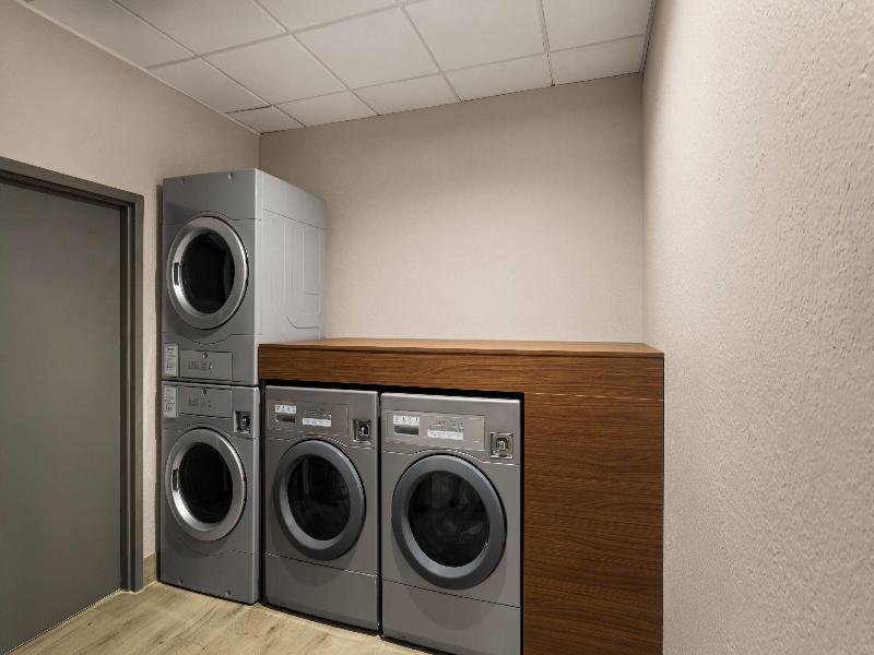 Hawthorn Extended Stay By Wyndham Nashville Airpor