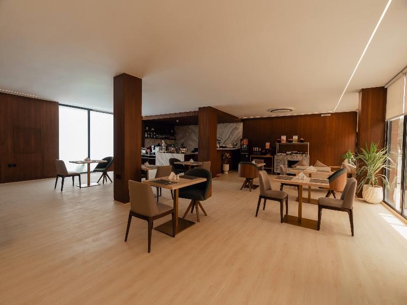 Howard Johnson by Wyndham Riyadh Al Nasiriyah image