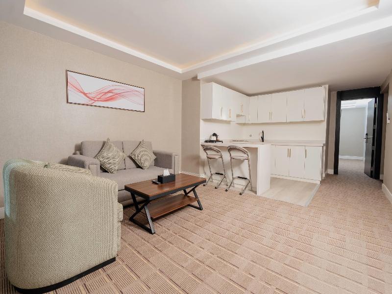 Howard Johnson by Wyndham Riyadh Al Nasiriyah image