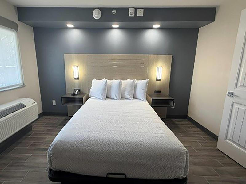 Travelodge By Wyndham Ukiah image 9