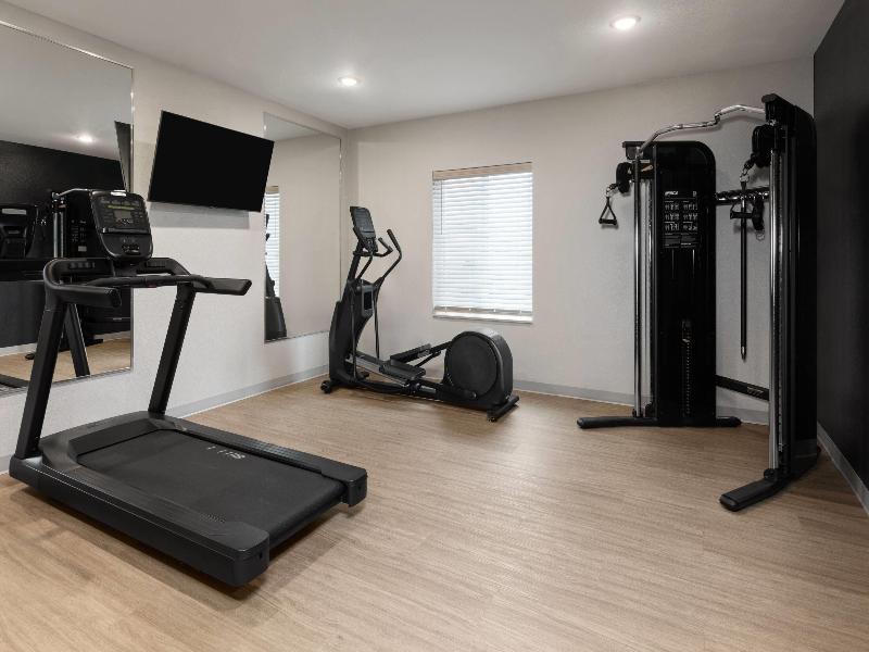 ECHO Suites Extended Stay By Wyndham Austin Round image