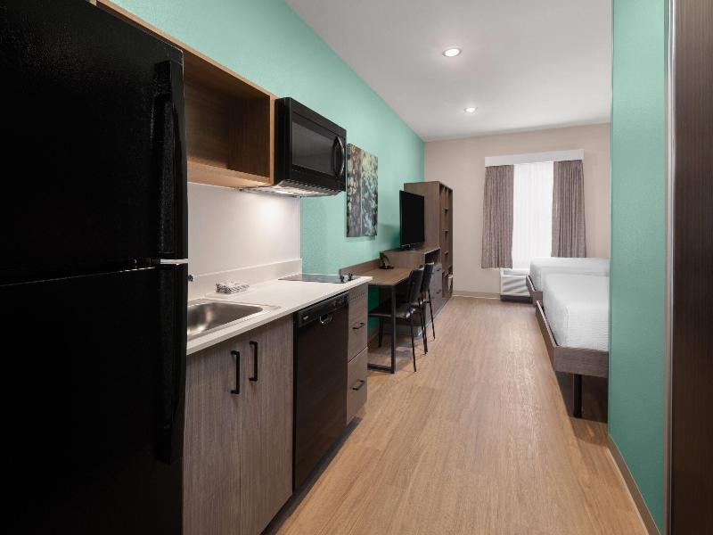 ECHO Suites Extended Stay By Wyndham Austin Round image