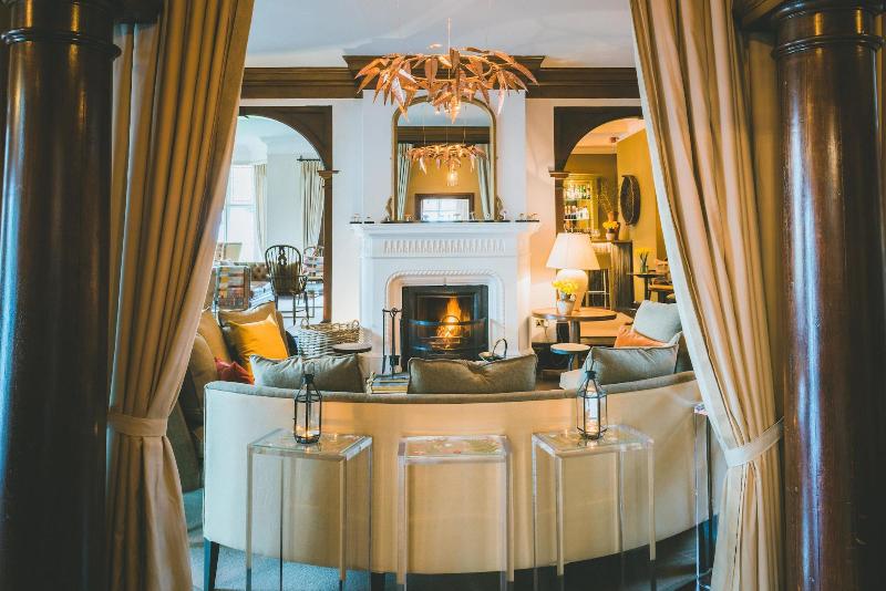 Coed-Y-Mwstwr Hotel image