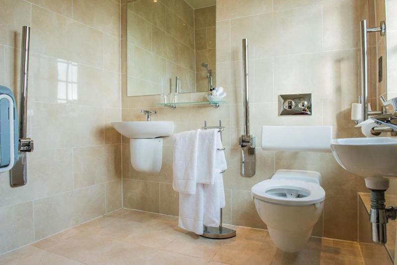 Coed-Y-Mwstwr Hotel image