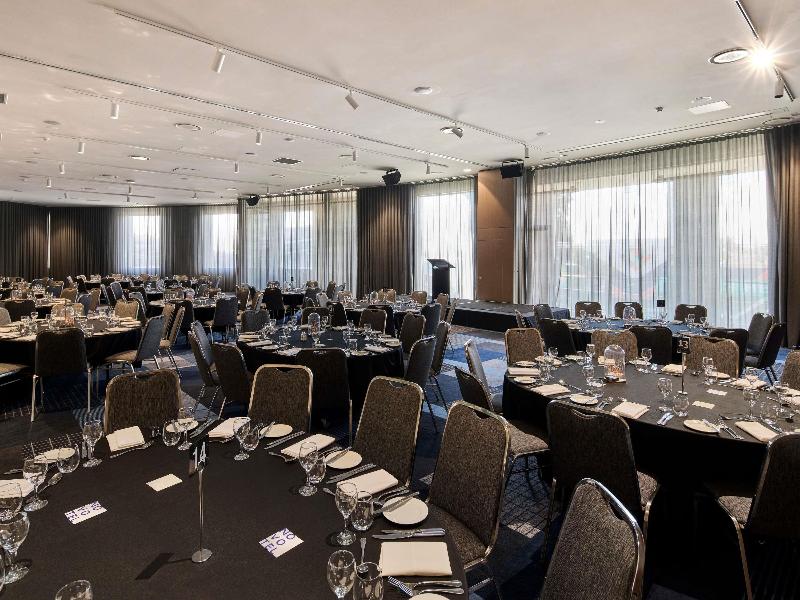 Novotel Melbourne Preston image