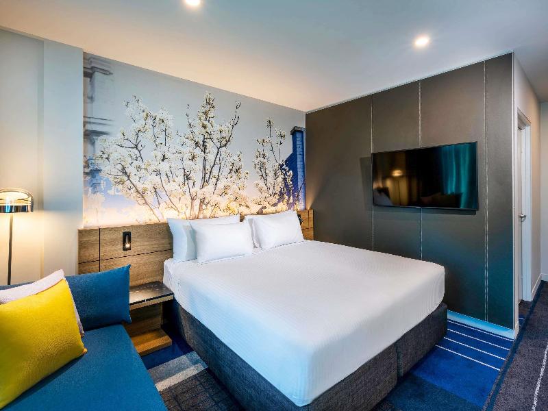 Novotel Melbourne Preston image