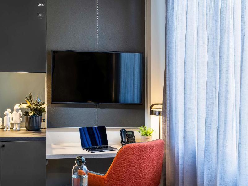 Novotel Melbourne Preston image
