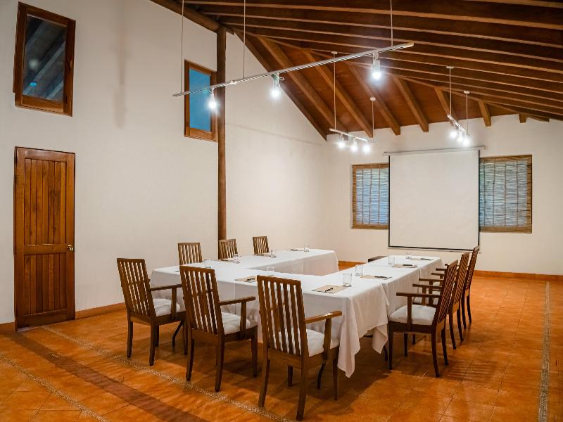 Thompson Zihuatanejo image