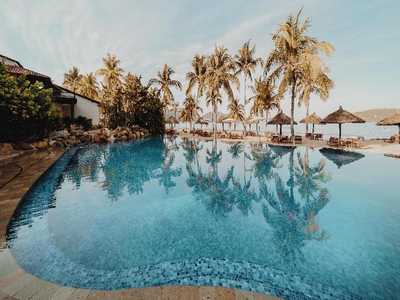 Thompson Zihuatanejo image