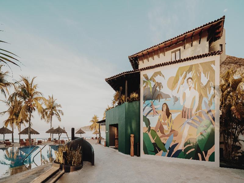 Thompson Zihuatanejo image