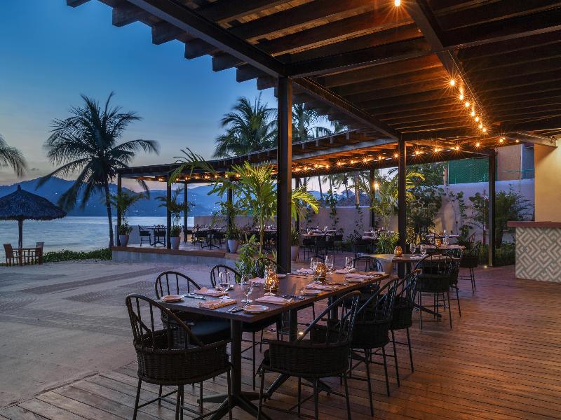 Thompson Zihuatanejo image