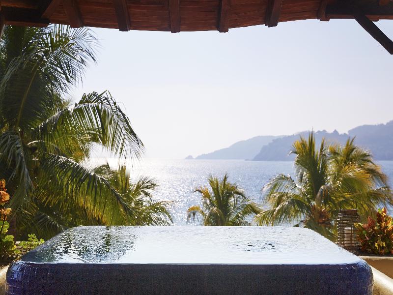 Thompson Zihuatanejo image