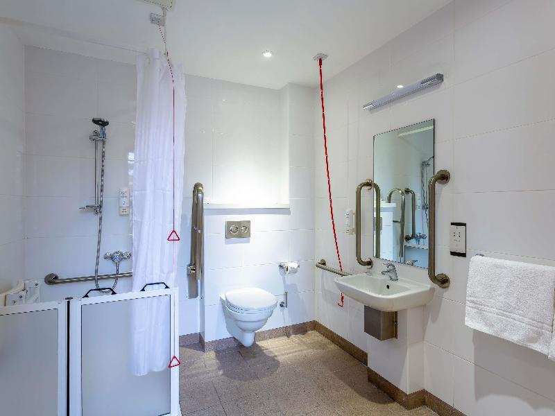 Ibis Belfast Queens Quarter image