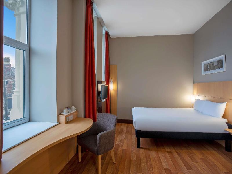 Ibis Belfast Queens Quarter image