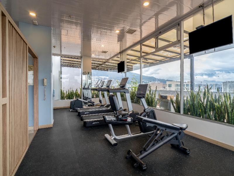 Holiday Inn Express Quito image