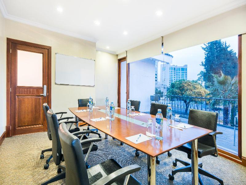 Holiday Inn Express Quito image