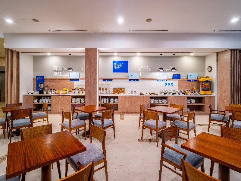 Holiday Inn Express Quito image