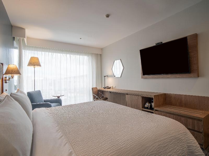 Holiday Inn Express Quito image