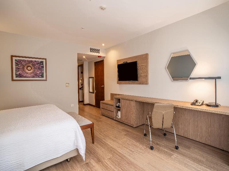 Holiday Inn Express Quito image
