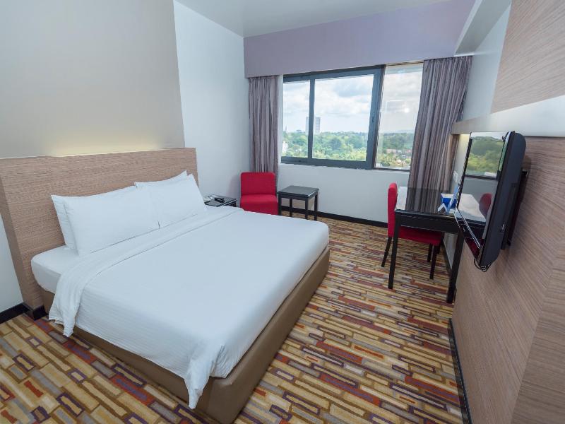 Harbour View Hotel  image