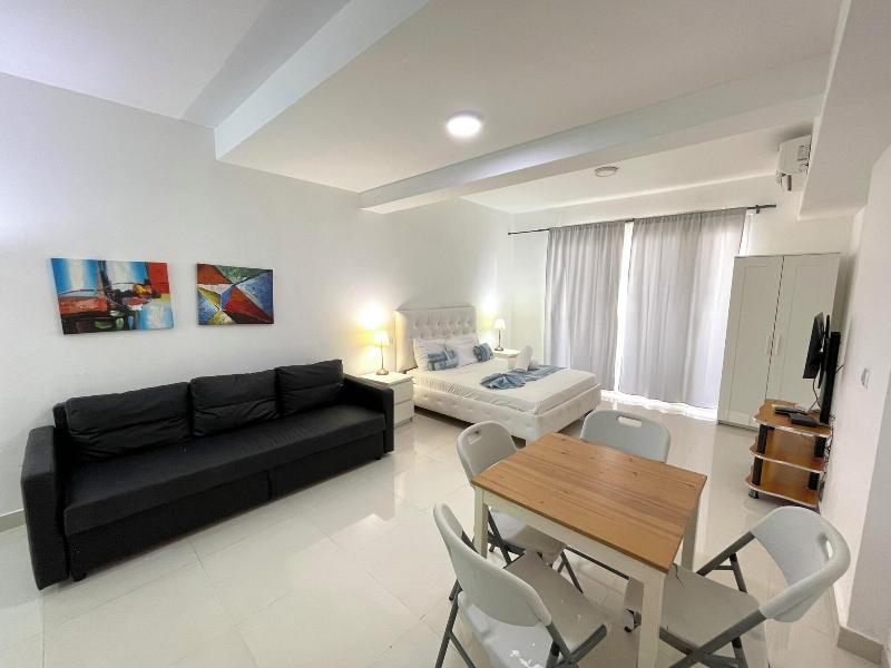 Los Corales Del Mar Studios Suites Spa 4