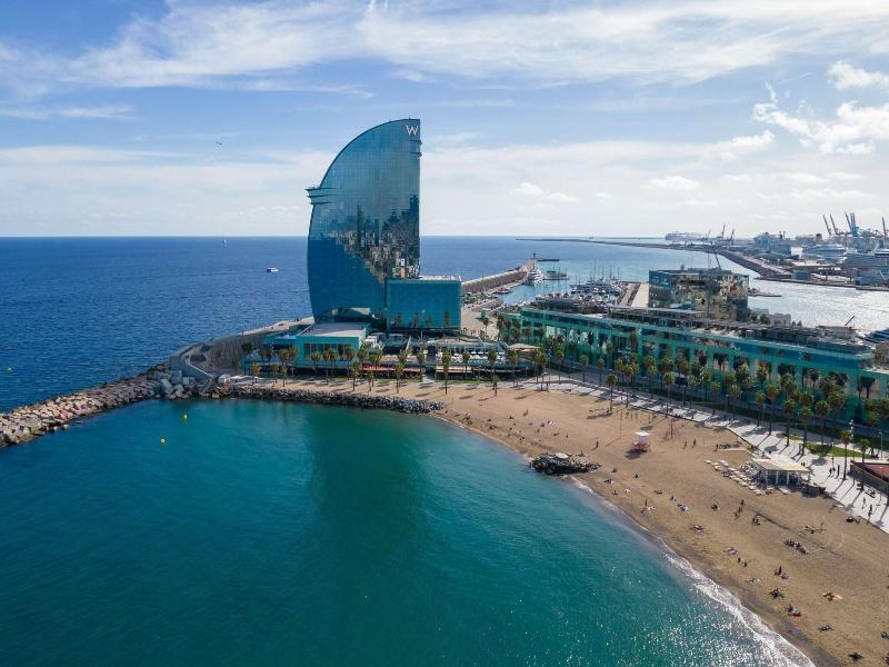 W Barcelona image