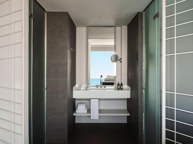W Barcelona image