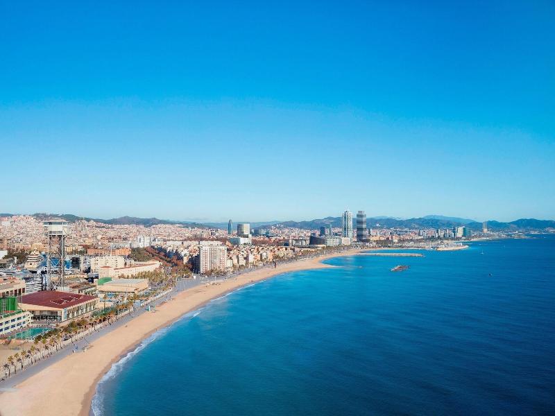 W Barcelona image