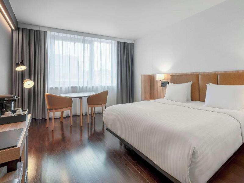Ac Hotel By Marriott Bratislava Old Town image