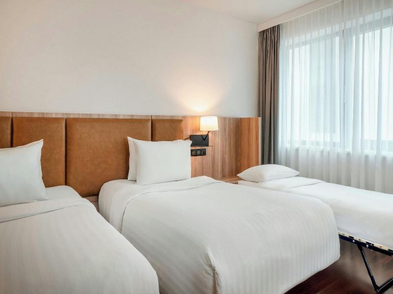 Ac Hotel By Marriott Bratislava Old Town image