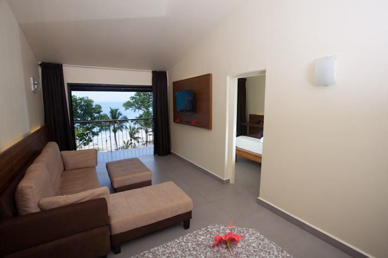 Coral Strand Smart Choice Hotel 