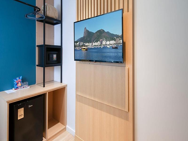 Regency Copacabana Hotel image