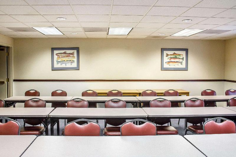 Quality Inn & Suites Longview Kelso image