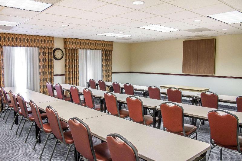 Quality Inn & Suites Longview Kelso image