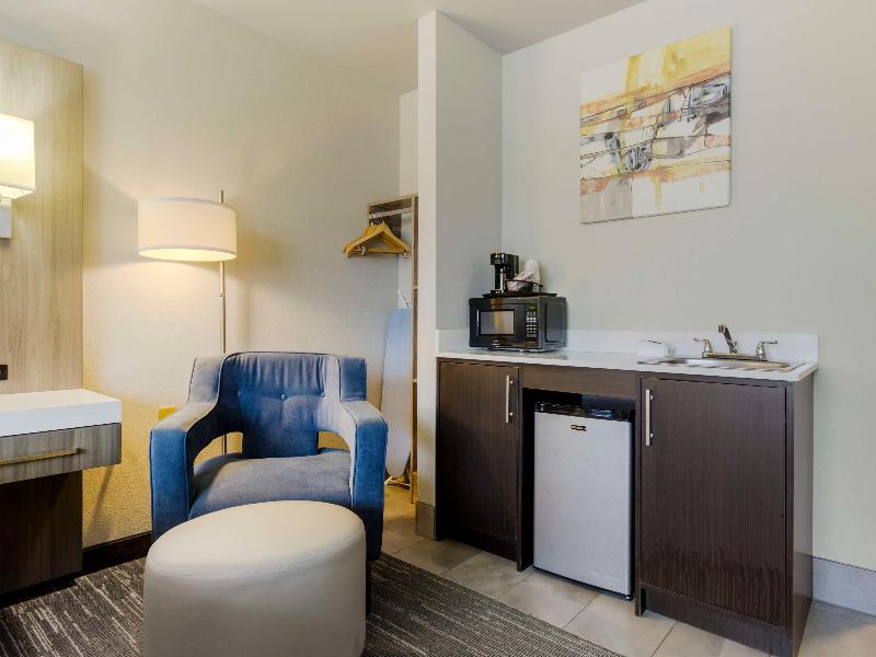 Best Western Plus Renton Inn image