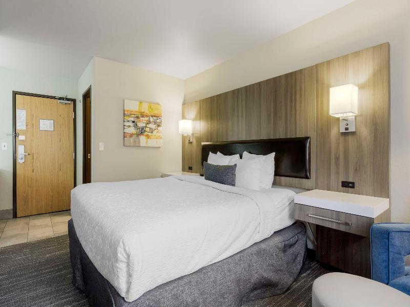 Best Western Plus Renton Inn image