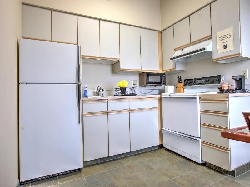 Comfort Inn & Suites Seattle  image